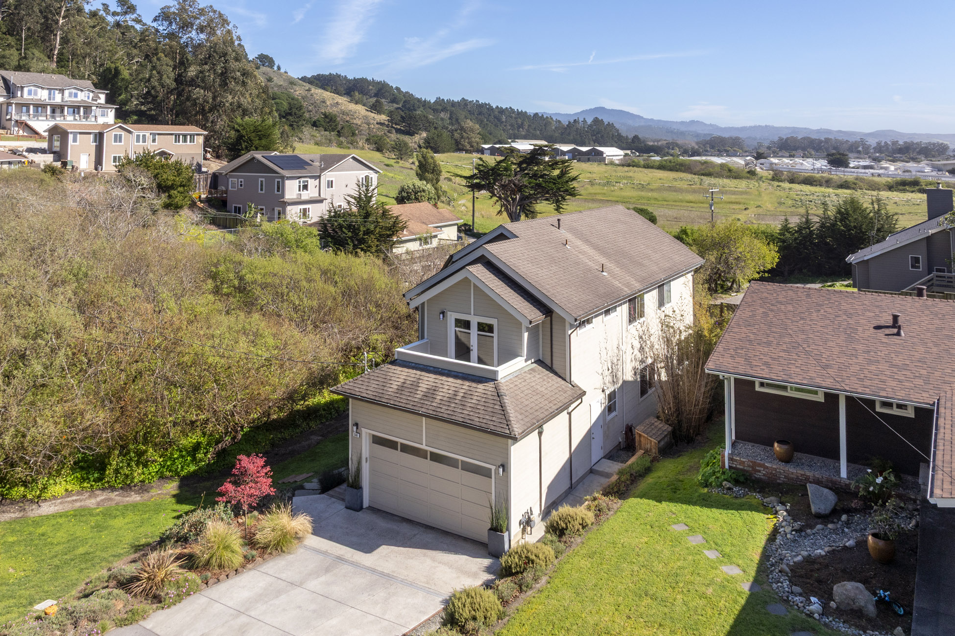 548 Hermosa Ave