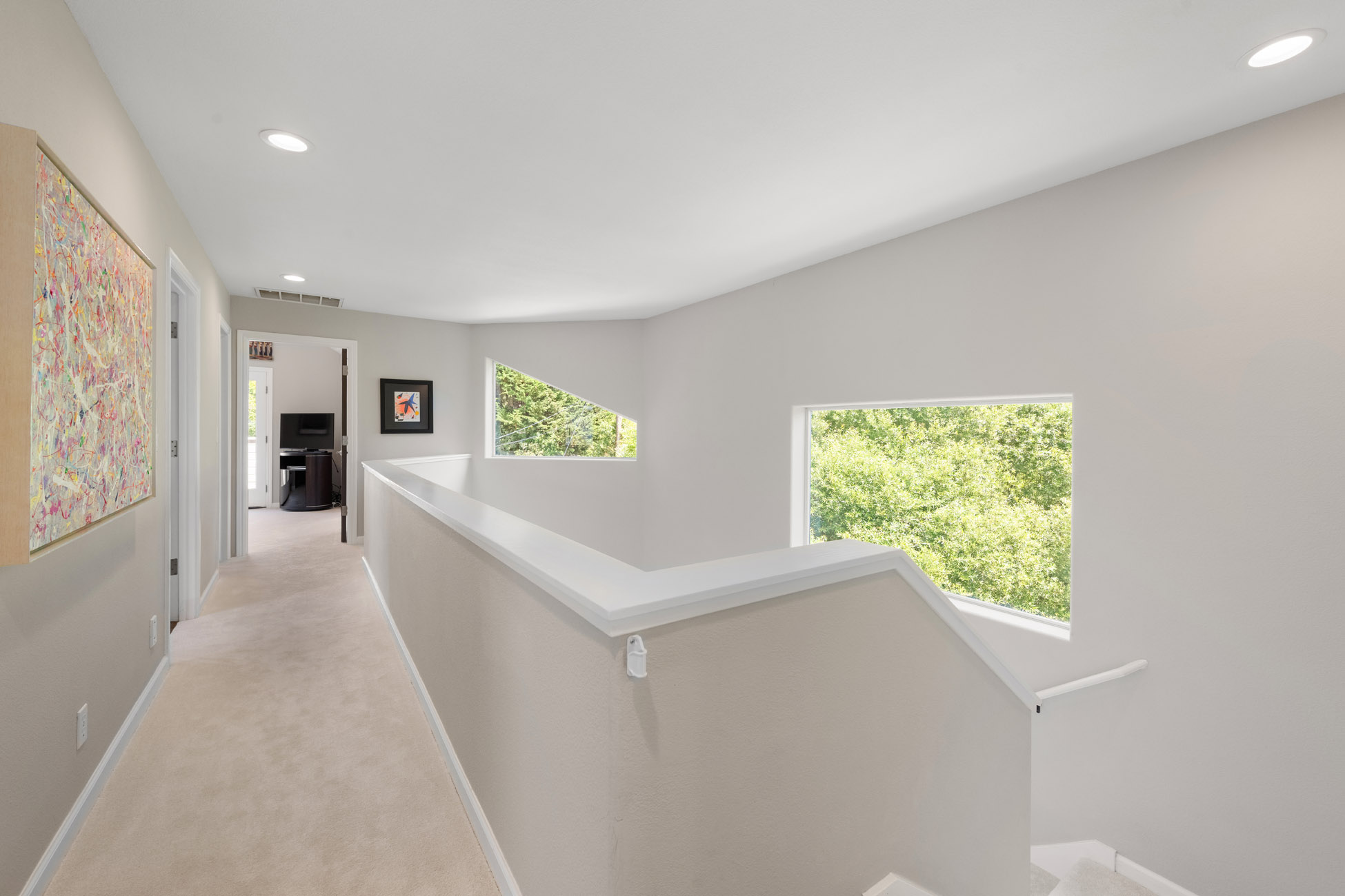548 Hermosa Ave