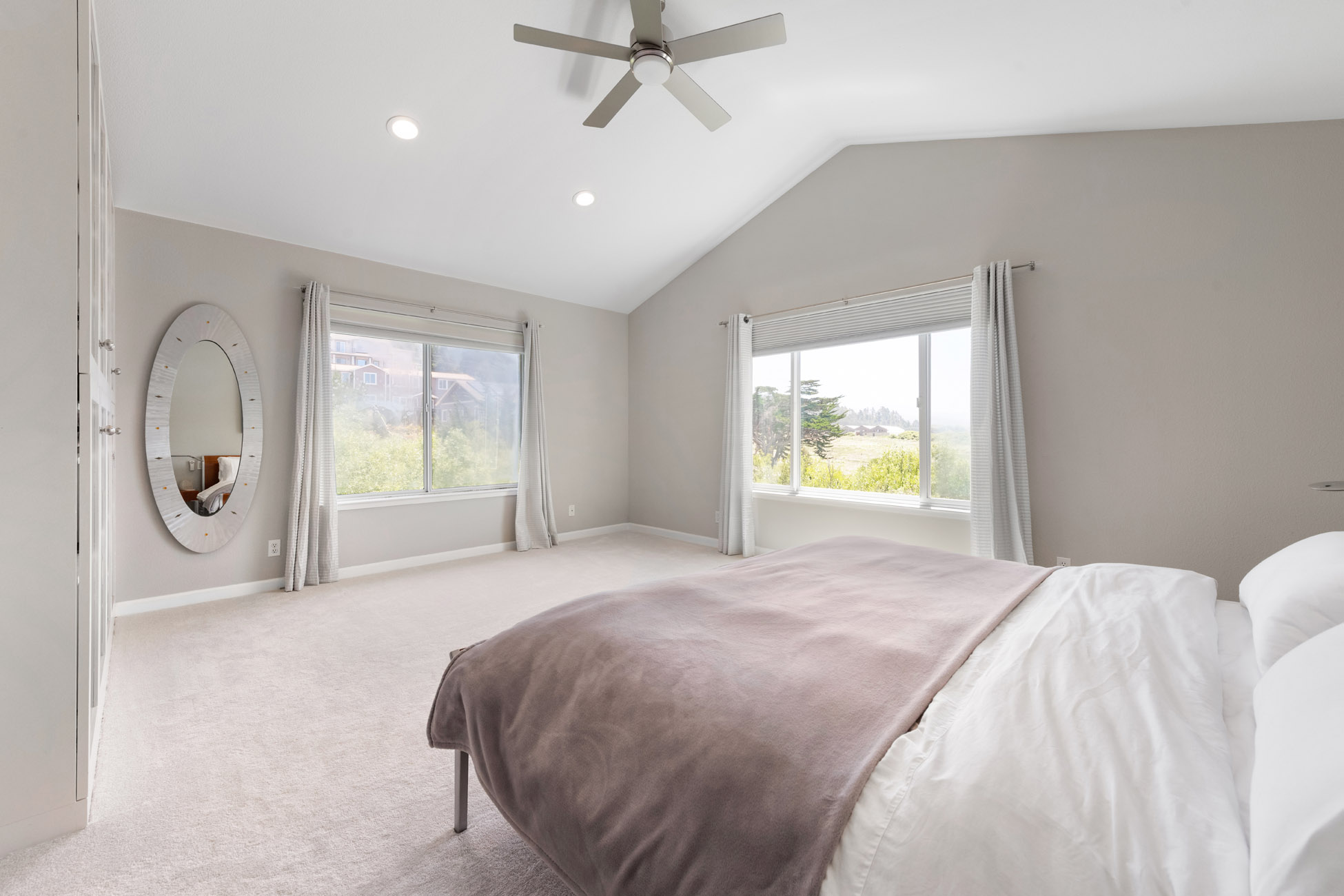 548 Hermosa Ave